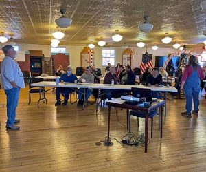 Master gardeners Richard (left) and Berry (right) Larson hosted a recent gardening seminar at the Winslow Chamber of Commerce.