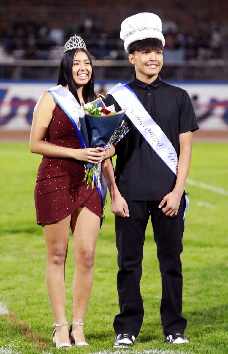 HHS crowns homecoming royalty