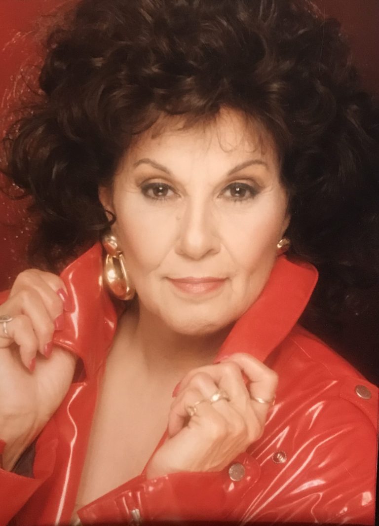 Obit Whiteaker Regina