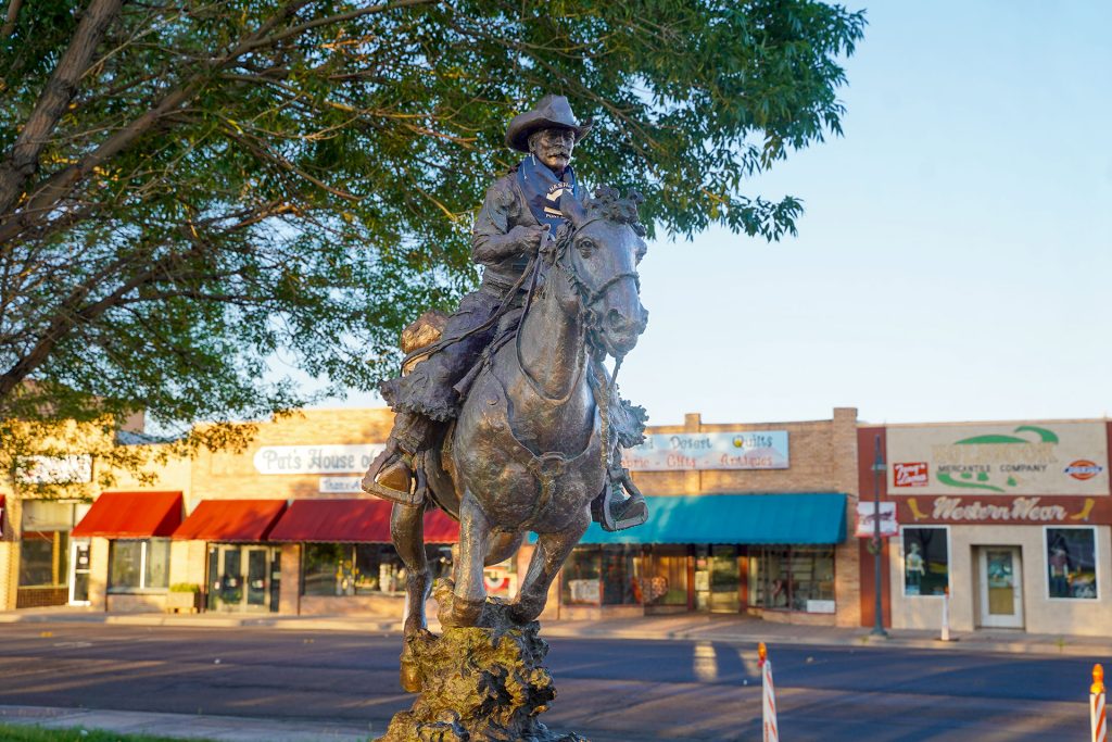 Photo from the Tribune Archives / Hashknife statue in downtown Holbrook.