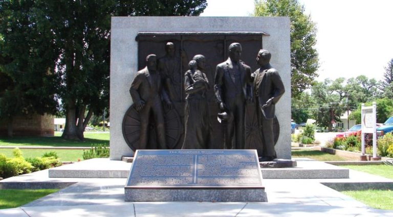 Photo by Naomi HatchThe Snowflake monument, located on the grounds of the Main Street Chapel of The Church of Jesus Christ of Latter-day Saints, depicts one segment of the town’s history, which will be celebrated this weekend during Pioneer Days. For more information on the monument, please turn to Page .