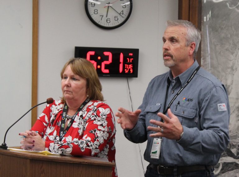 Photo by Linda KorArizona Public Service Co. Community Affairs Manager Janet Dean (left) and Cholla Power Plant Manager Rick Nicosia (right) updated the Holbrook City Council last week on the company’s current rate review and its impact to the public.