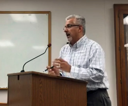 Photo by Toni GibbonsChairman of Holbrook’s Planning and Zoning, Michael Sample, addressed the council regarding the conditional use permit denial at the April 24 meeting.