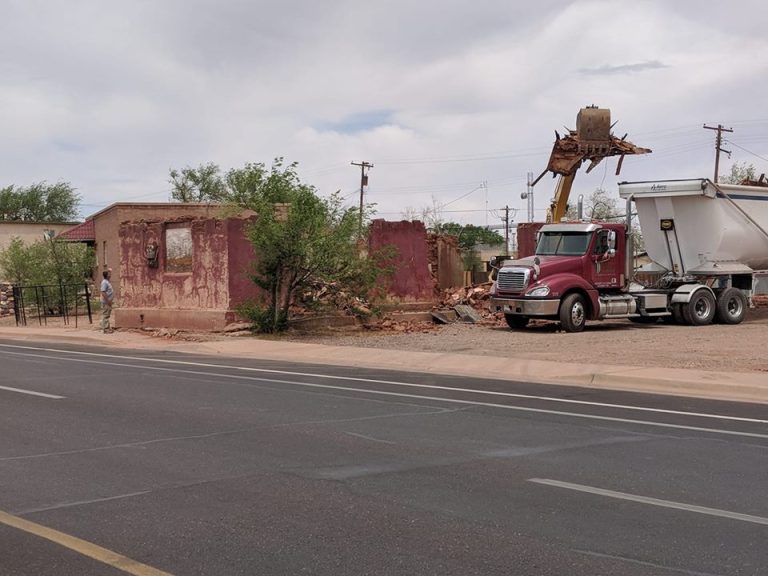 Photo by Steve PaukenThe City of Winslow is continuing with efforts to remove blight with the demolition of five buildings in just two weeks within the city’s limits.