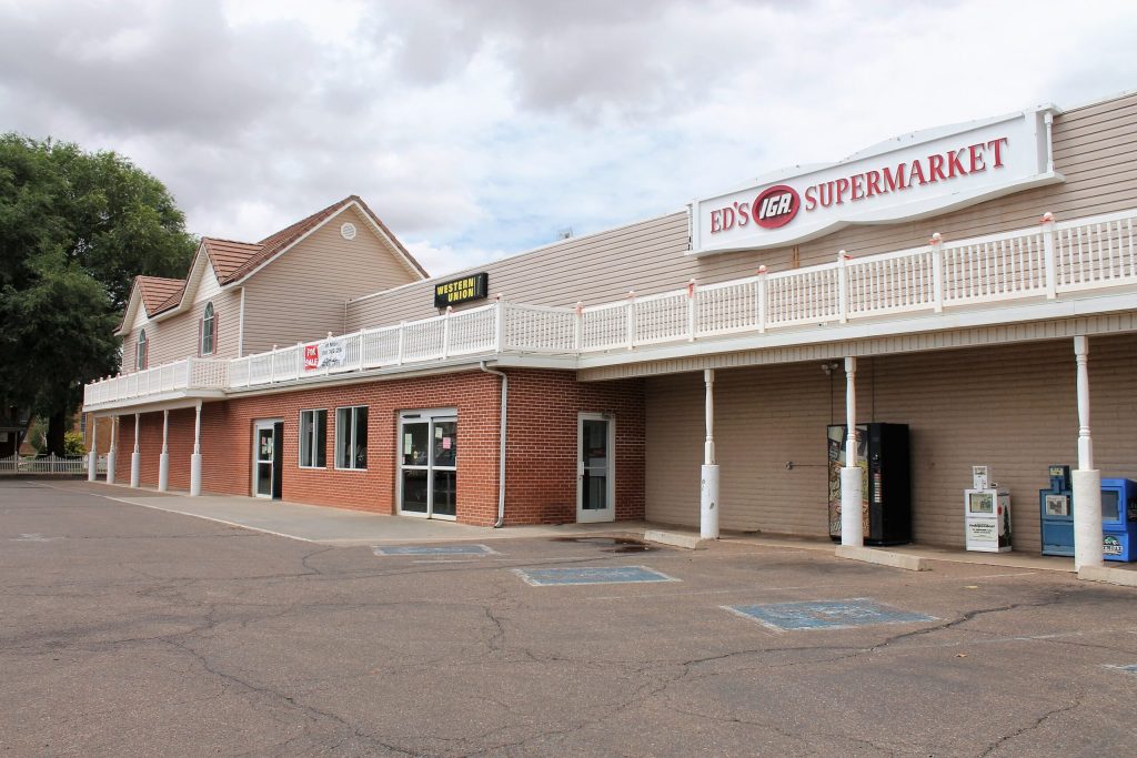 Photo by Diana HutchisonSnowflake bids a fond farewell to Ed’s IGA Supermarket after serving the community for 42 years. The hometown market closed last week and the building is already up for sale.
