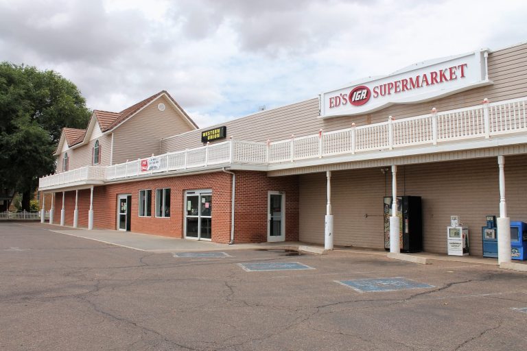 Photo by Diana HutchisonSnowflake bids a fond farewell to Ed’s IGA Supermarket after serving the community for 42 years. The hometown market closed last week and the building is already up for sale.