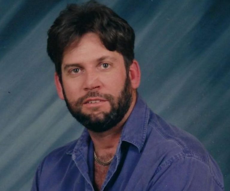 Obit Richards Stephen
