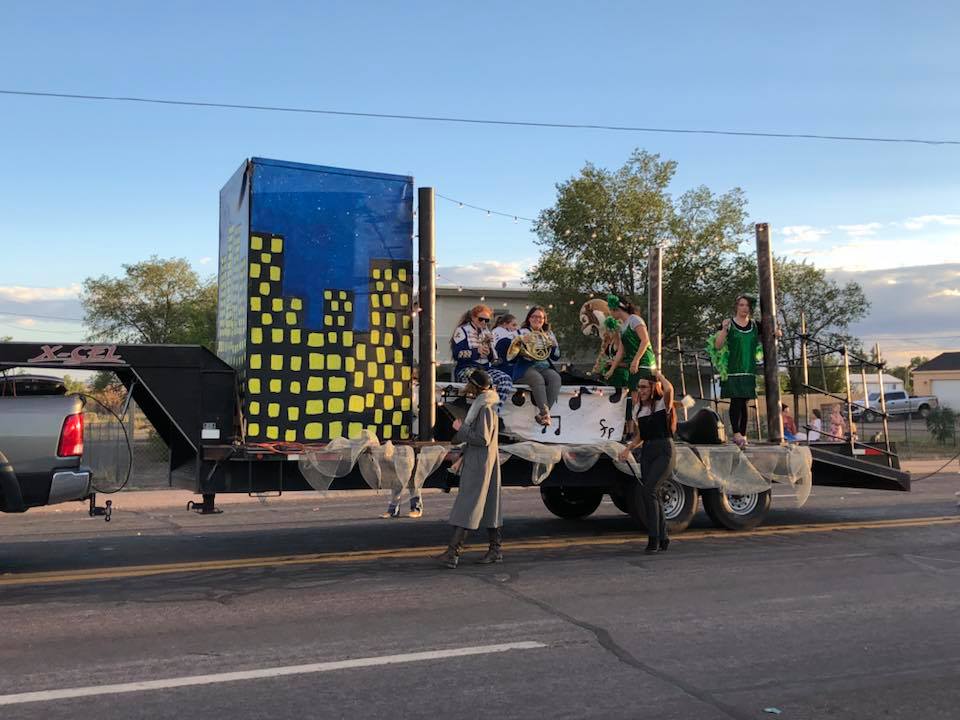 The JCHS juniors had some big city dreams with their Chicago float.