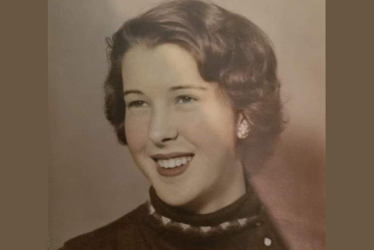 Obit Hendricks Roberta