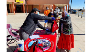 Photo courtesy of Navajo & Hopi Families COVID-19 Relief FundNavajo & Hopi Families COVID-19 Relief Fund teams up with Bashas’ Diné Markets to distribute personal protective equipment.