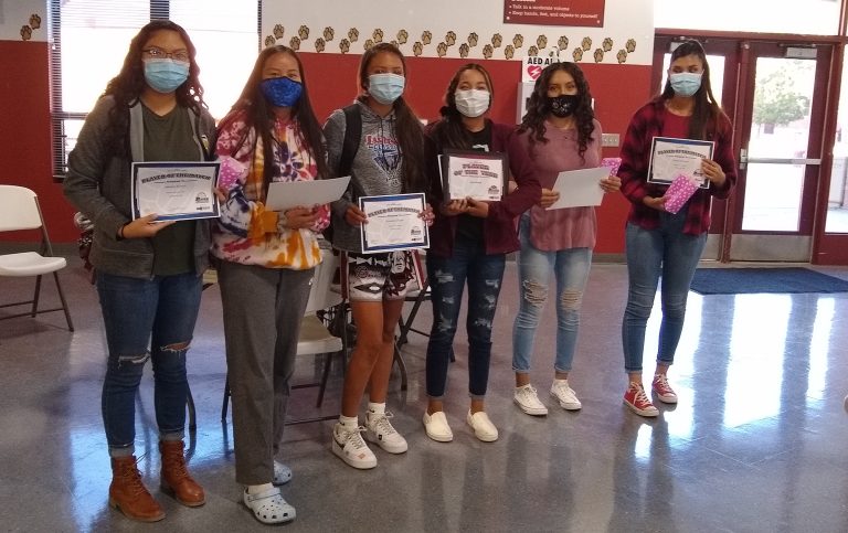 Photo by K. ConnerLady Bulldogs (left to right) Wahela Nelson, Jayleigh Meyers, Shaelene Singer, Jaci Gonnie, Kristin Wagner and Andrea Guzman were each recognized as Maxpreps Player of the Game.