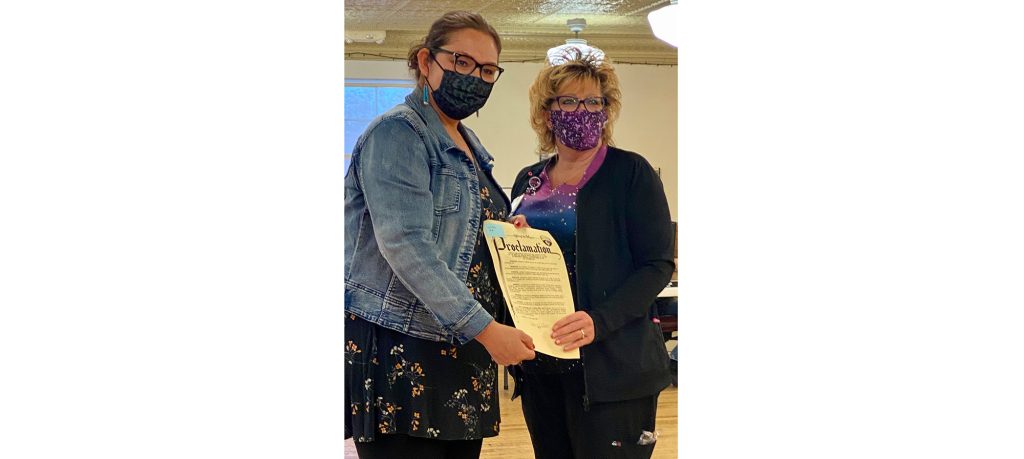 Photo by City of WinslowMayor Birdie Cano (left) presented Little Colorado Medical Center nurse Sheri Lozano with a proclamation for National Nurses Week.