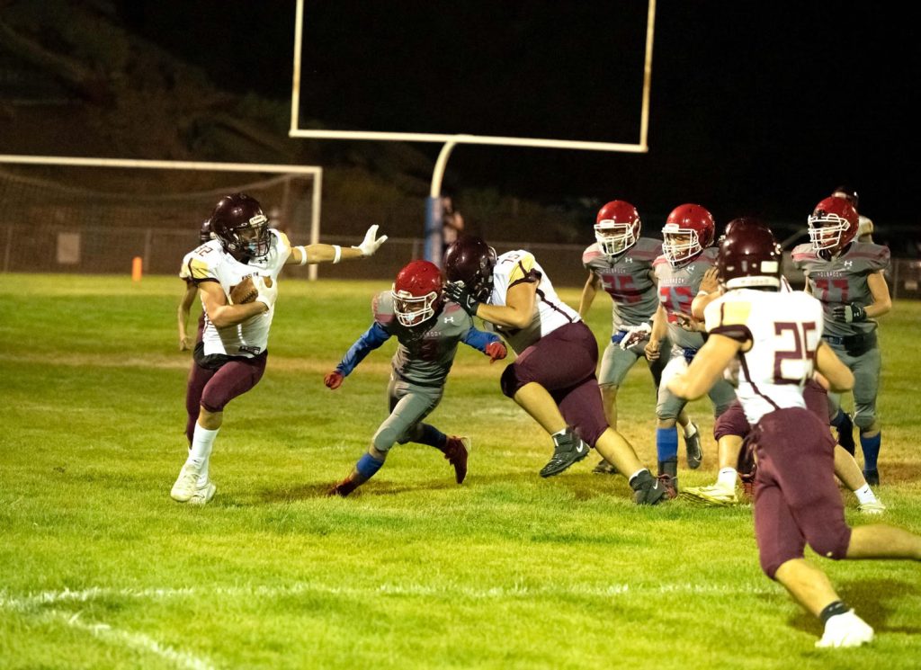Photo by Richard LarsonIt was a battle of corridor rivals last Thursday in Holbrook, with the Roadrunners made a valiant effort but falling short going up against the Winslow Bulldogs, scoring 40 points to the Bulldog’s 54.