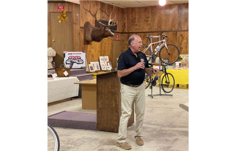 Navajo County Attorney Brad Carylon addressed those in attendance at the Bread of Life Mission Banquet, which raised funds to help support the mission.