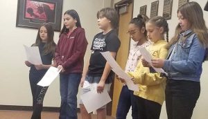 Photo by L. ParsonsWashington Elementary School’s Principal’s Council, made up of fifth and sixth grade students addressed the governing board last week. Pictured (left to right) are Adelynn Ward, Anna Ortiz, Gabriel Gerber, Cinniah Echoles, Brooke Westover and Layla Barker.