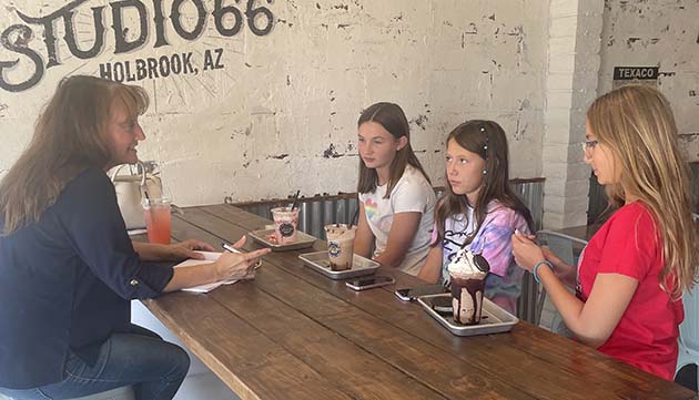 Photo by Linda KorHolbrook Mayor Kathleen Smith (left) met with residents (left to right) London Gardner, Rylie Patterson and Kenzie Baker to discuss some of their ideas and concerns for the city as far as serving its youth.