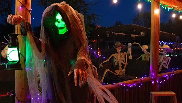 Photo by Talaina KorGhosts, ghouls and goblins are on their way to celebrating Halloween festivities that begin this weekend and will continue until Tuesday, Oct. 31. For those taking the tour of scary stops, the Joe City Halloween house located on Main Street in Joseph City (pictured here) is a must-see. Every year the Berge’s top the year before with more to thrill and terrify.