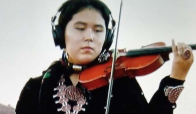 Violinist Kylie Jim will play the National Anthem at the Nov. 15 Phoenix Suns game.