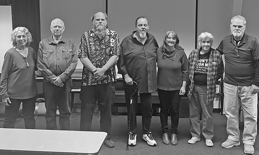 Holbrook Mayor Kathleen Smith attended the Honor Quilts ceremony as a representative of the community and expressed her gratitude to the veterans honored. Those pictured include (left to right) Judee McCauley with the Dusty Desert Quilt Guild, veterans Rodney Fountain, Matthew Morgan, John Hyson, Mayor Smith, Mary Scott who is the mother of John R. Scott, and veteran Michael Henninger.